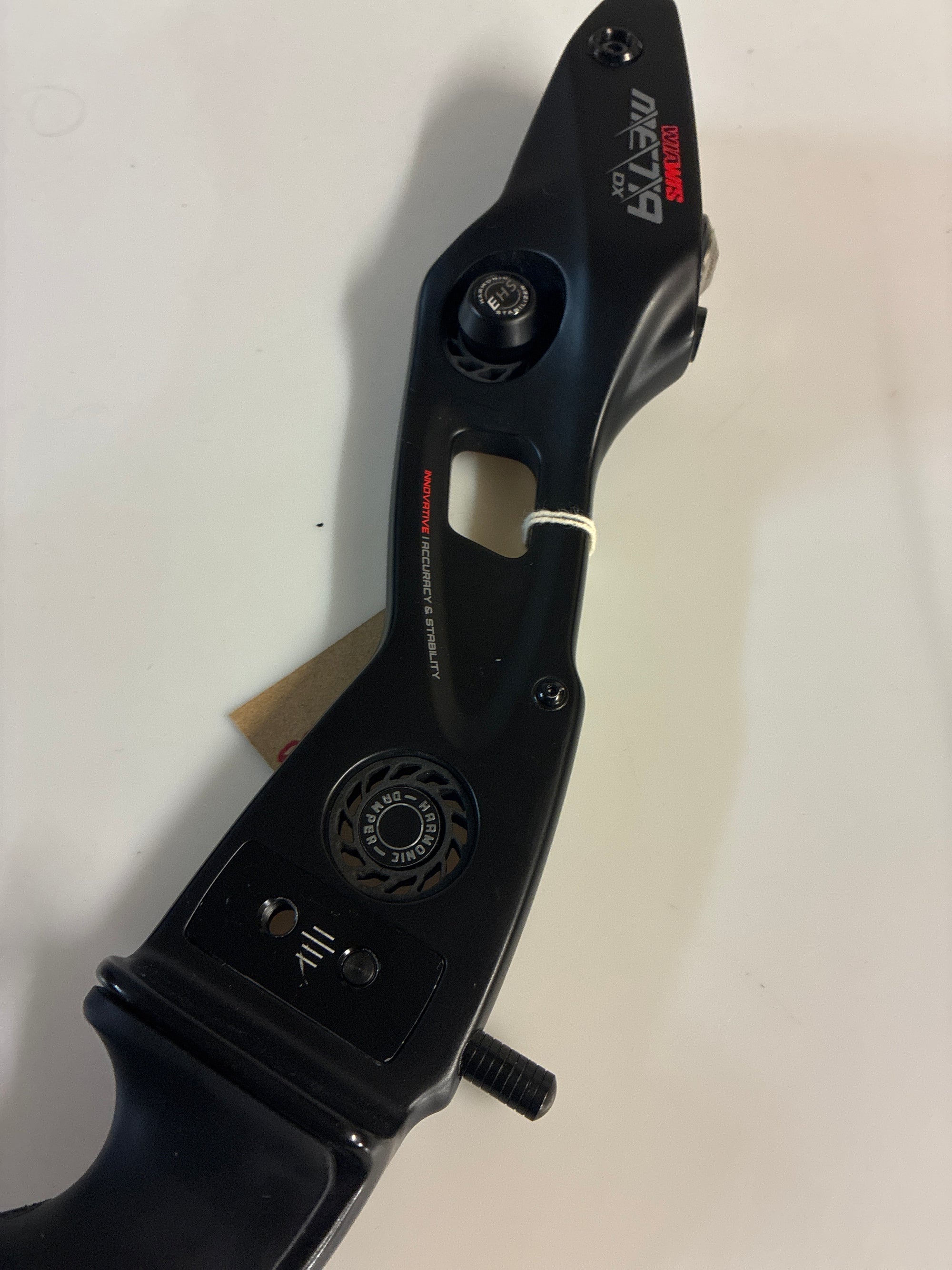 Second hand Wiawis Meta DX carbon riser. Left hand, 25”, black.