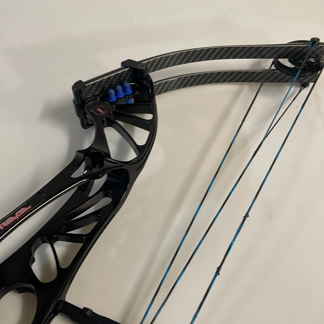 Second hand Hoyt Prevail 40. Right, 40-50lb, 28”-29”, SVX cam. Black anodised.