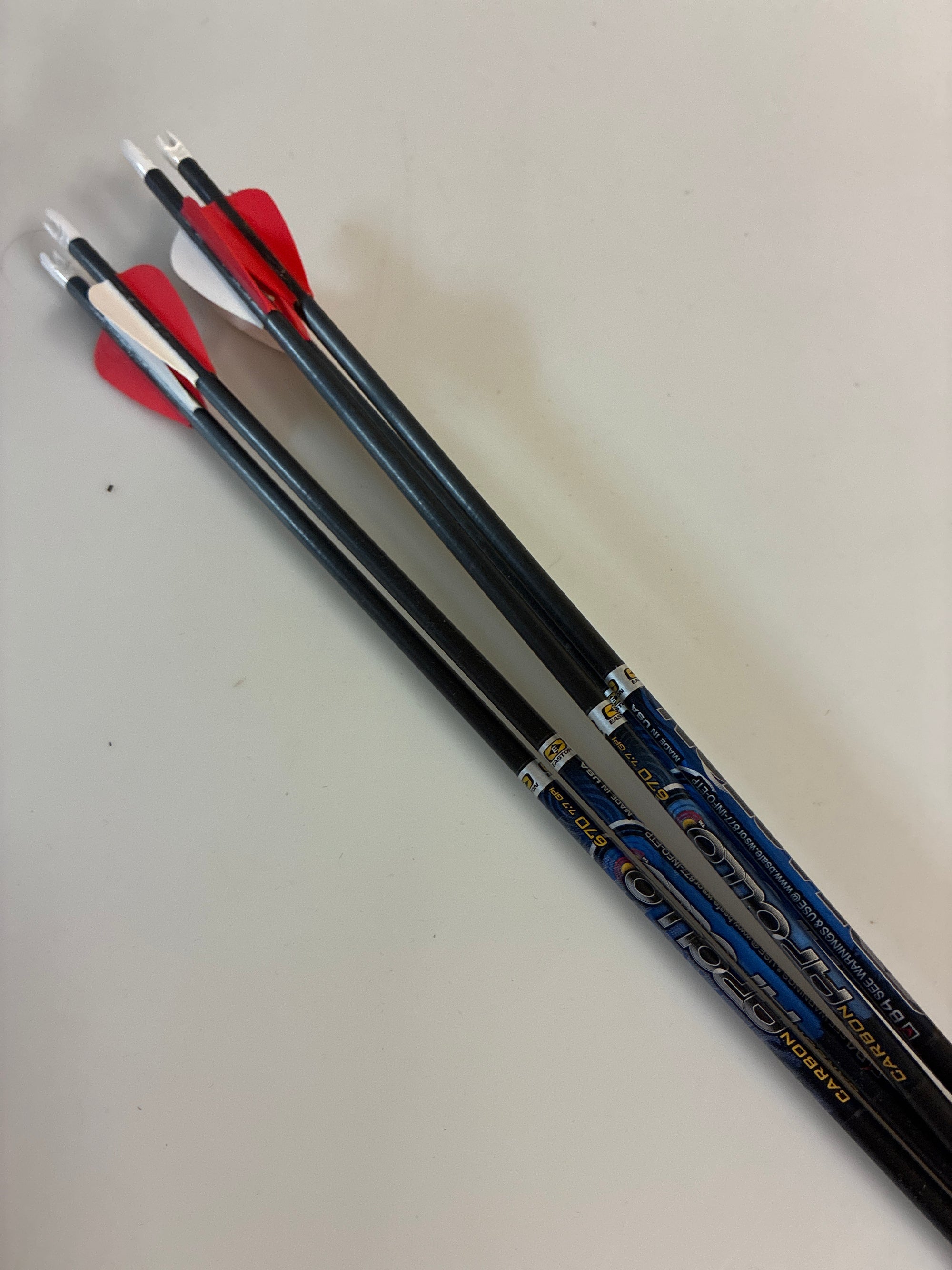 Easton Apollo Carbon x5, 670’s @ 26”.