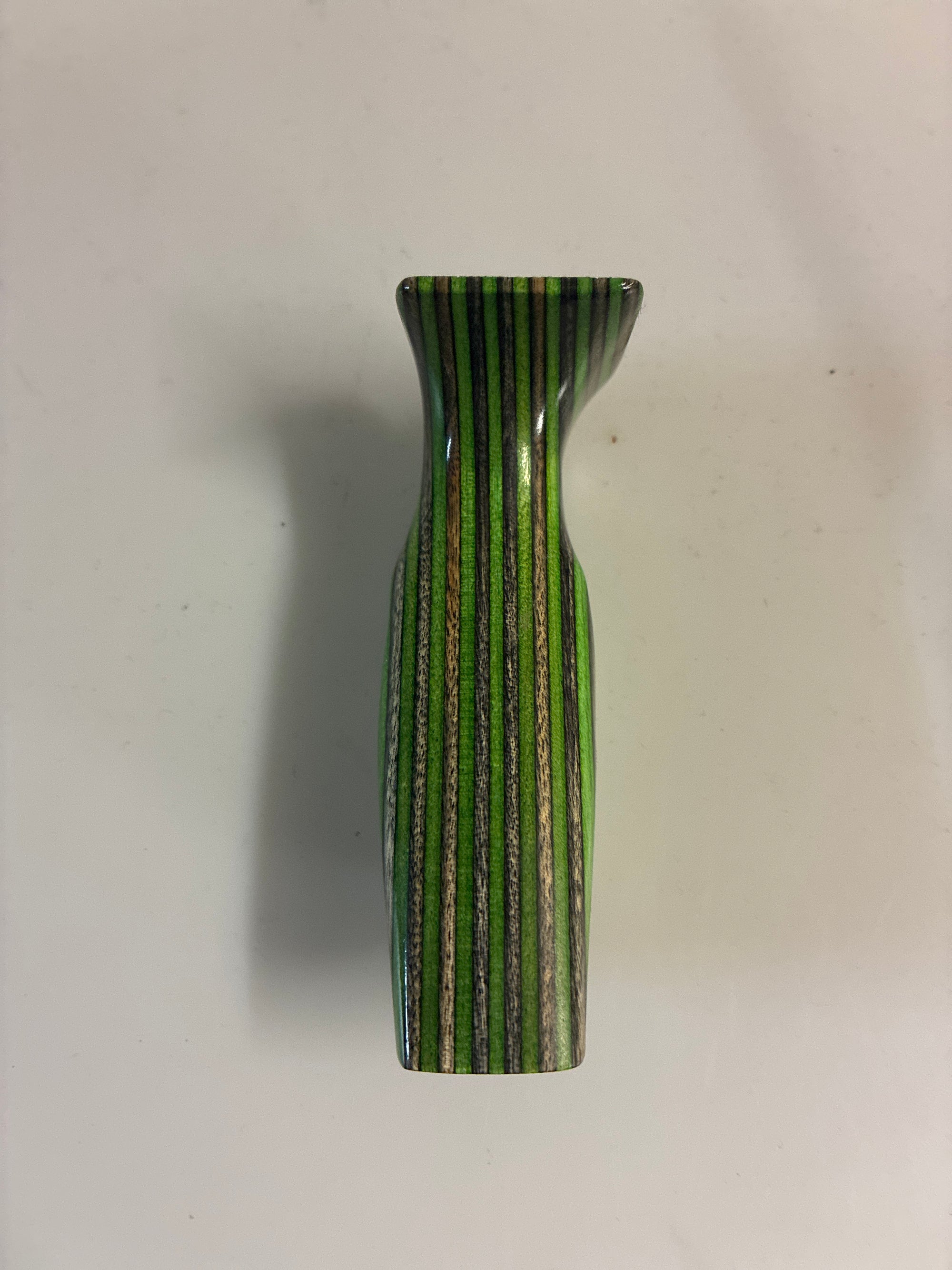 Ex-display Hoyt compound grip, right hand, green.