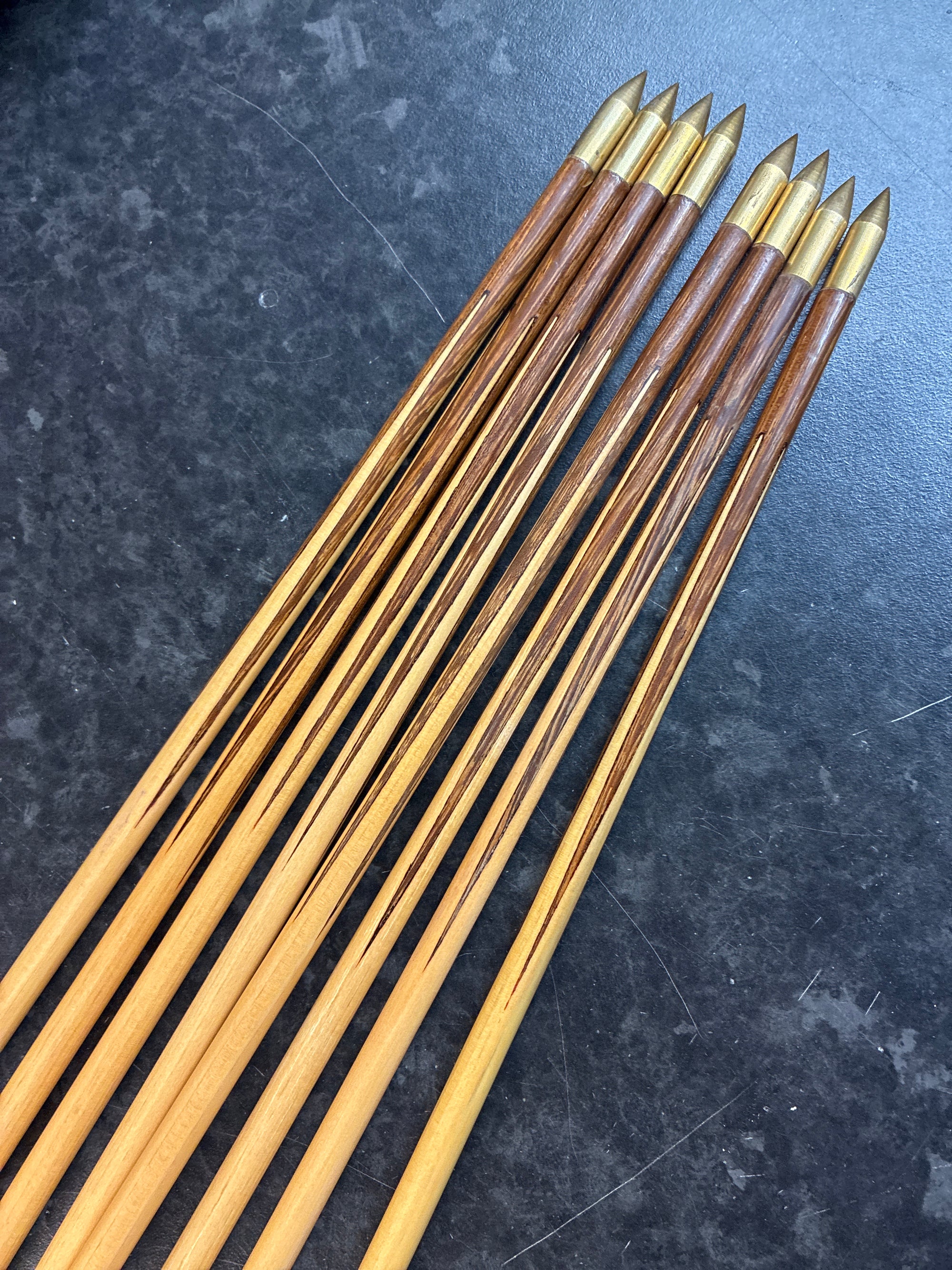 Gary Evans Footed and Barrelled arrows x8. 25-30lbs @ 26”.
