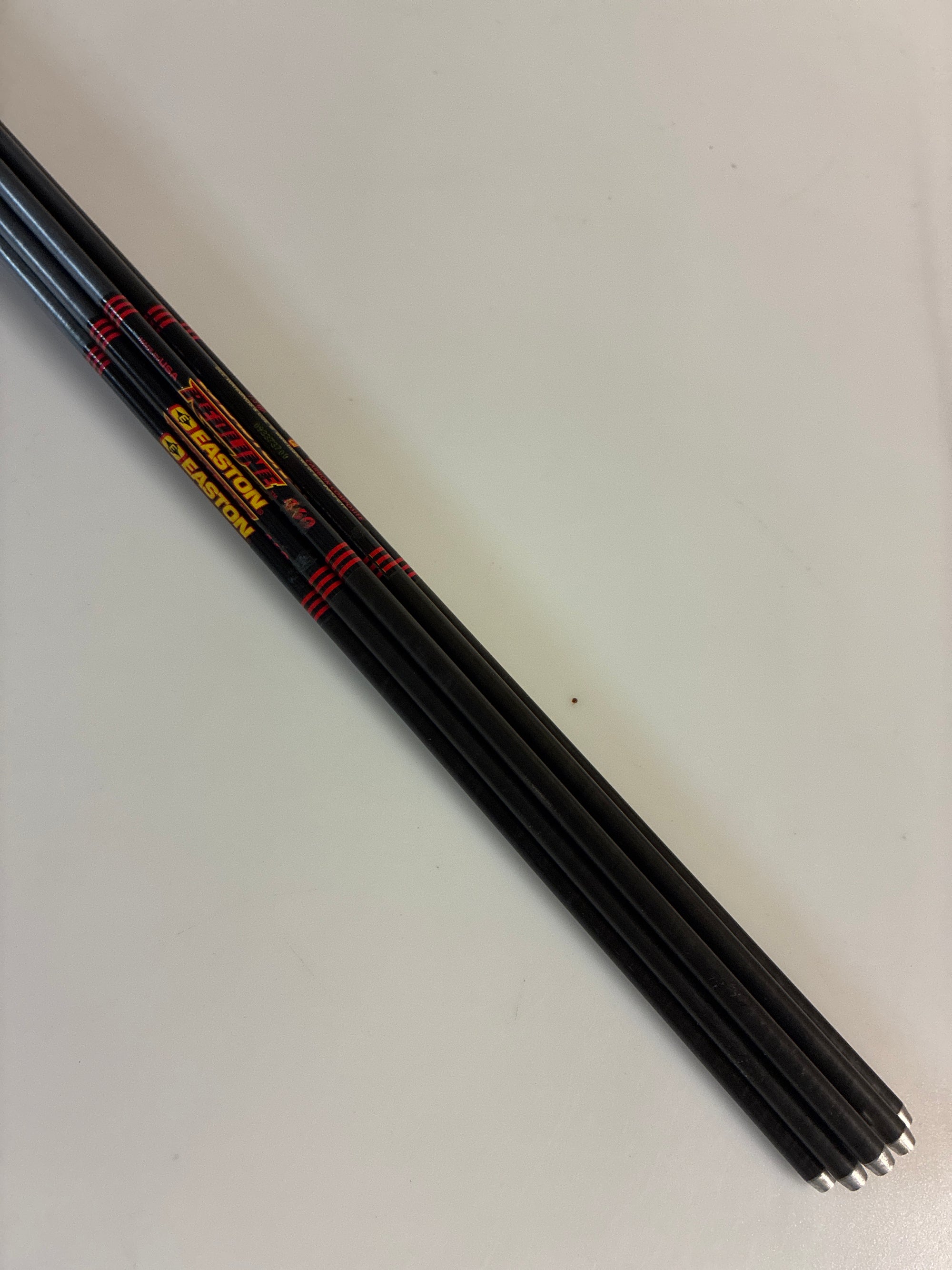 8x Easton Redline 460’s @ 32”. Uni bushes fitted and points fitted.