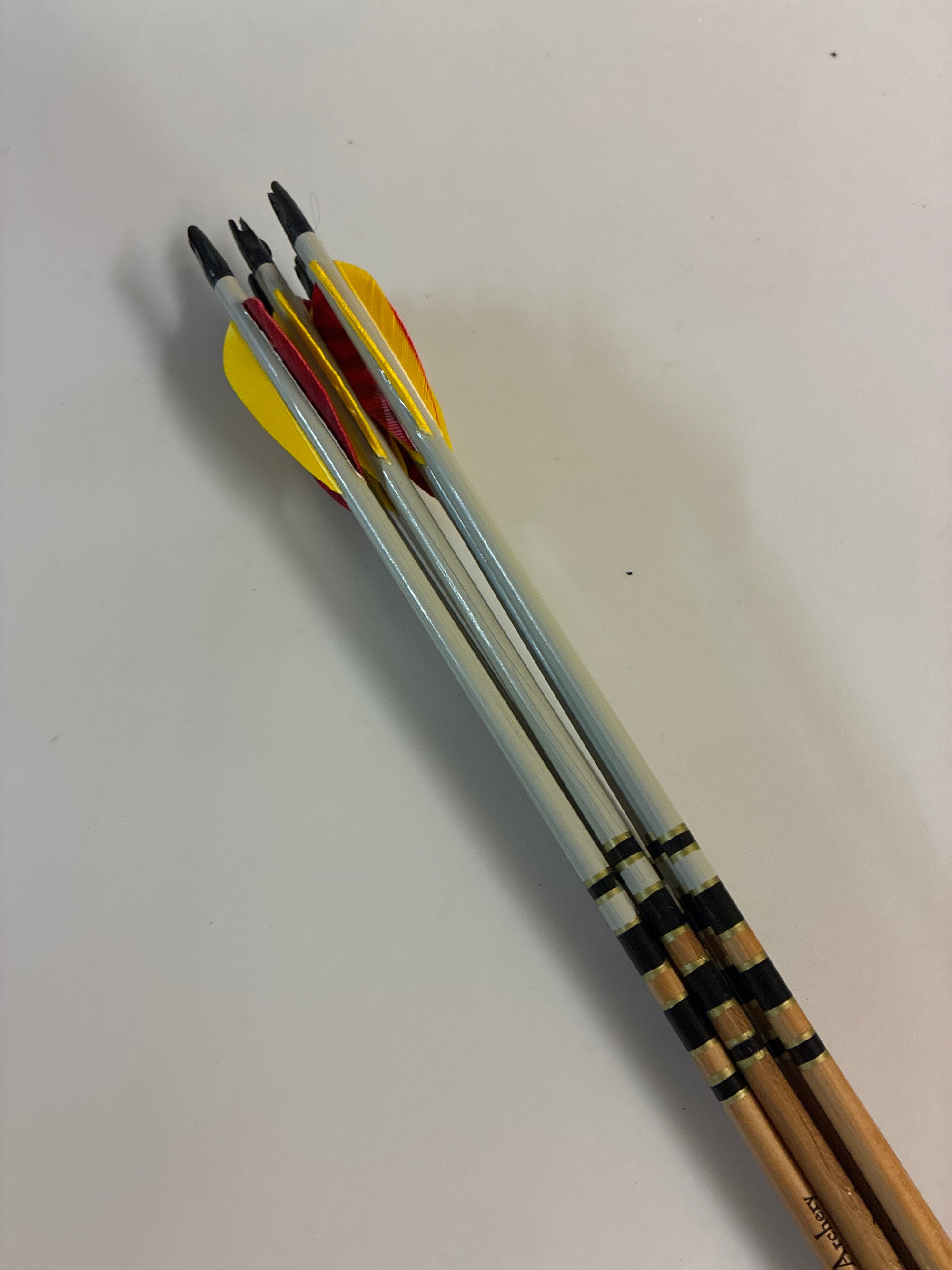7x Rose City spine/weight matched arrows. 5/16, 35lb, 27”, 100gn piles fitted.