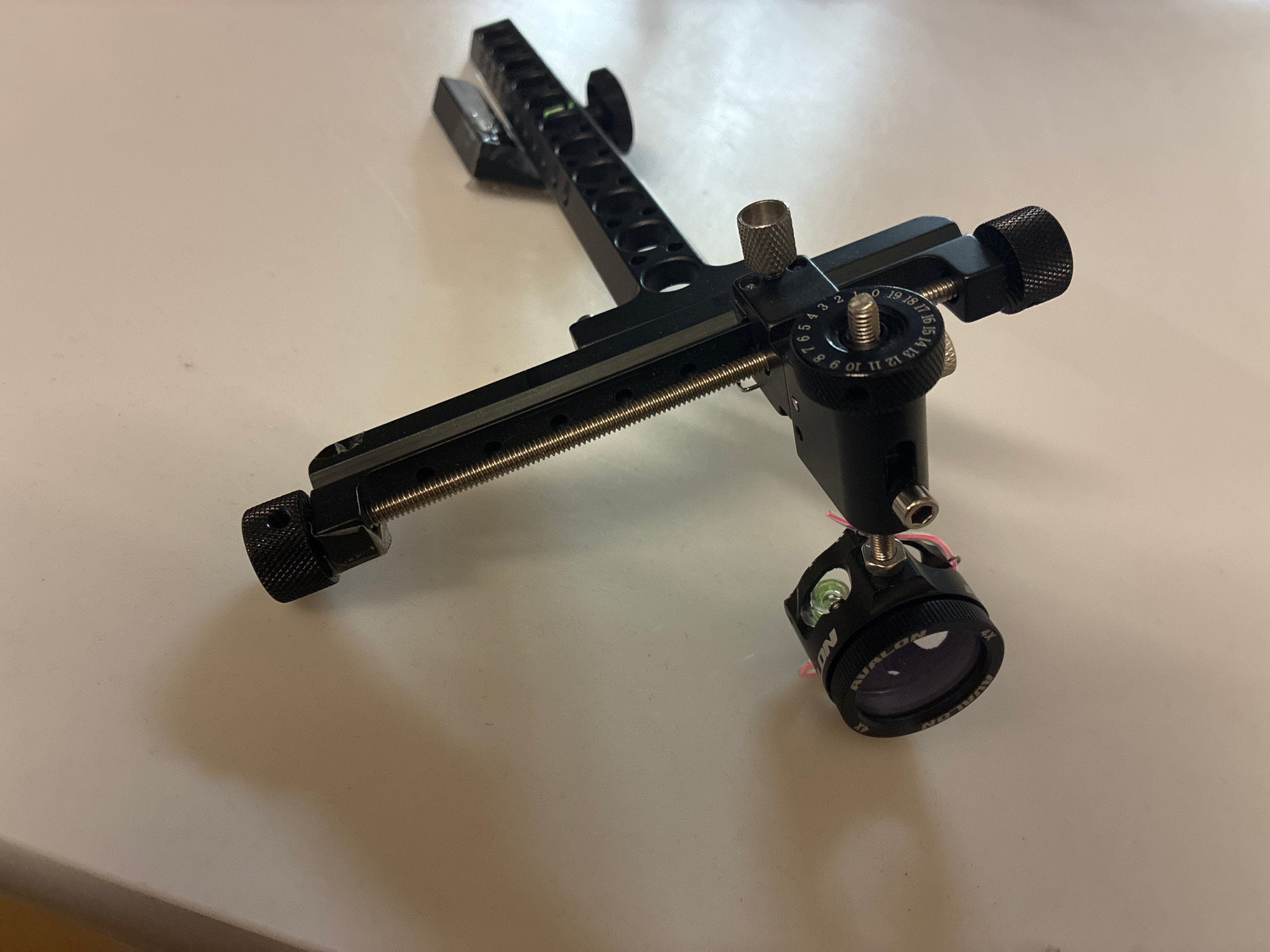 Second hand Stark compound sight. Click adjust, quick release. With 4x Avalon scope with red fibre optic.