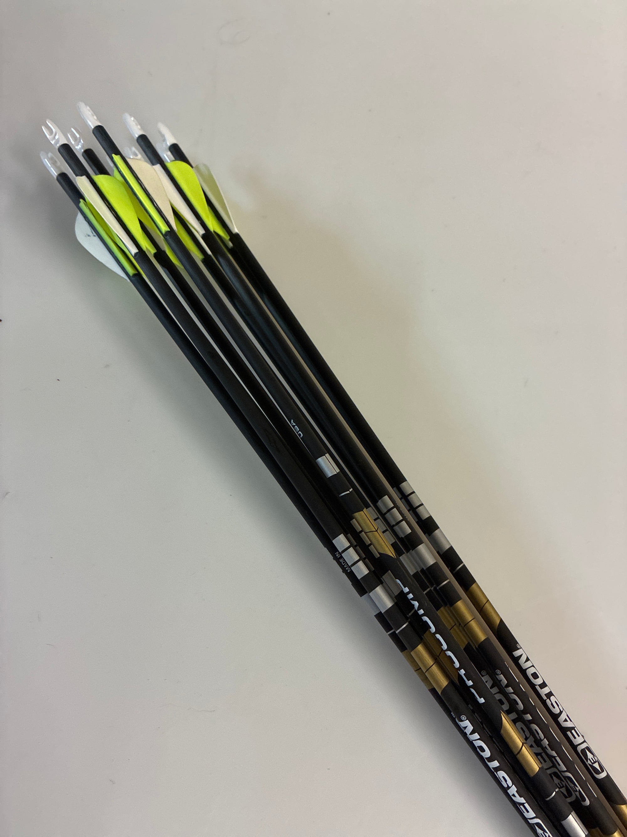 End of line. 10x Easton Pro Comp 470’s @ 27”, points fitted.