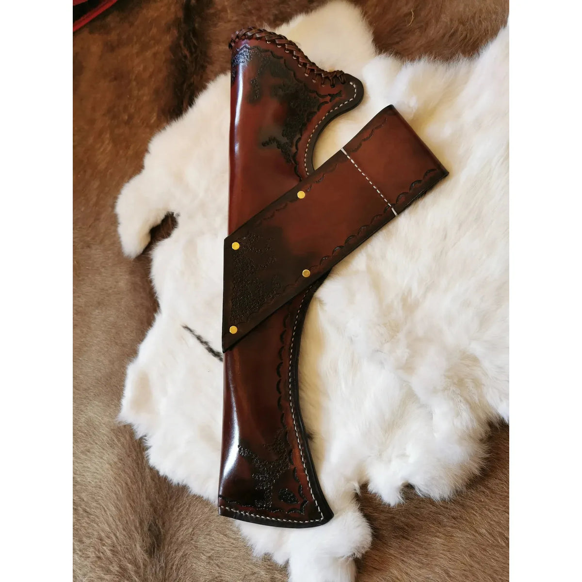 Traditional Hand Made Leather Quiver
