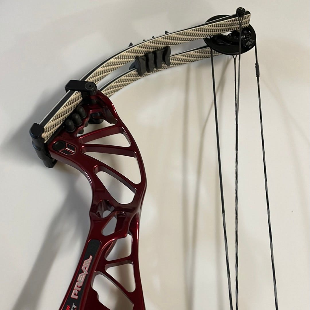 Hoyt Prevail 37 X3 Compound In Stock